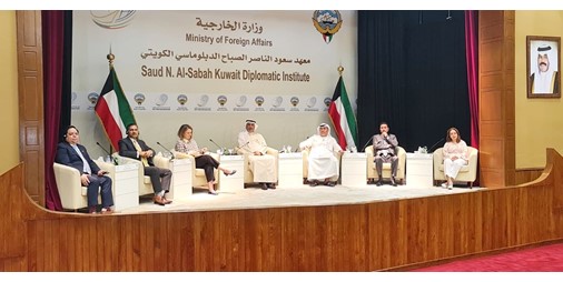 سفراء وديبلوماسيون: تضافر الجهود الدولية لمواجهة التغير المناخي أضحى ضرورة ملحة