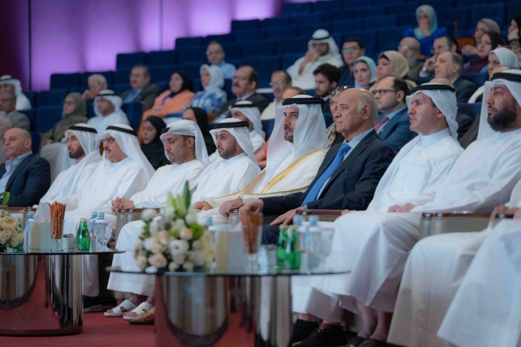 سلطان بن أحمد يفتتح مؤتمر «علوم الفضاء»