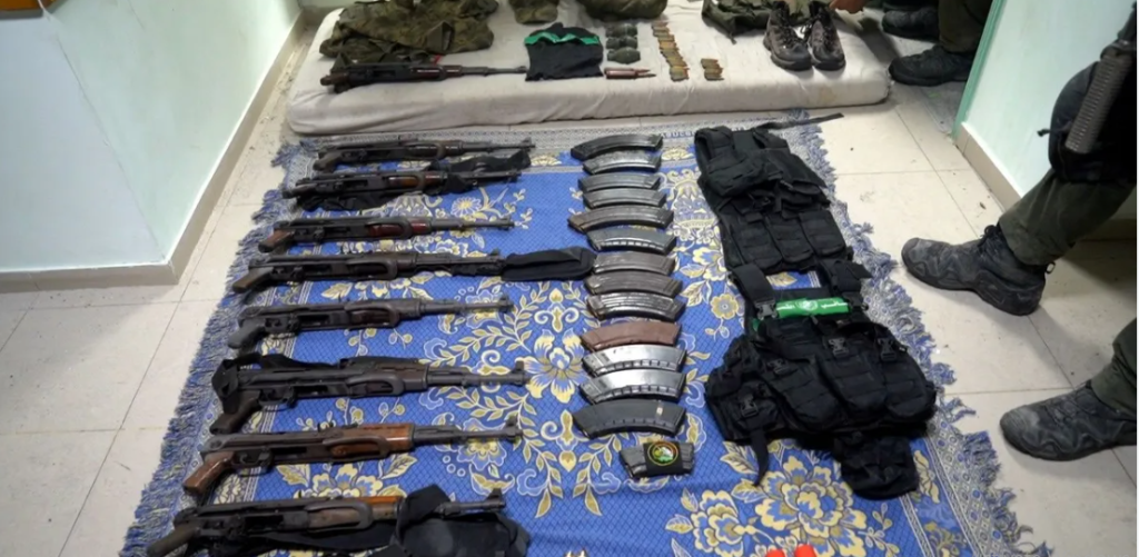 «سي إن إن» تشكك في رواية جيش الاحتلال بشأن وجود أسلحة في مستشفى الشفاء