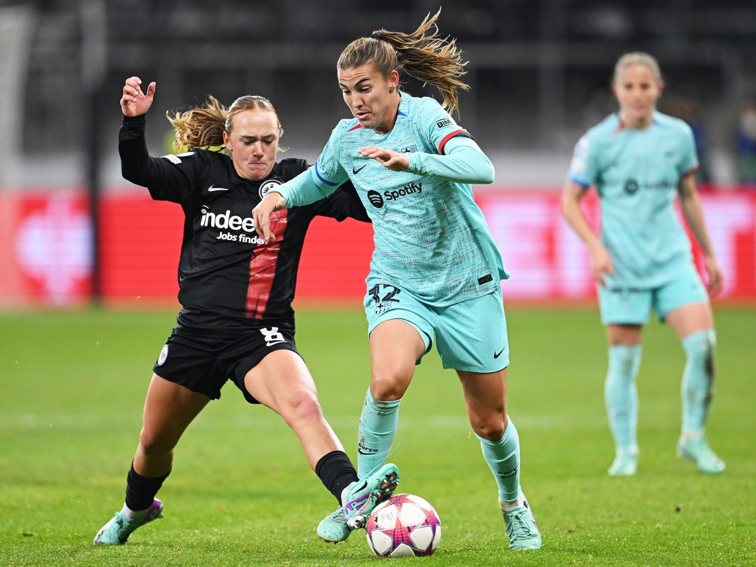 عائدات الرياضات النسائية تتجاوز مليار دولار في 2024