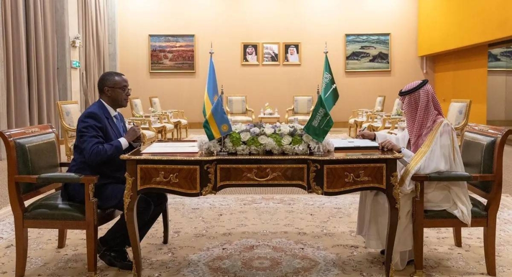 مذكرة تفاهم بشأن المشاورات السياسية بين المملكة ورواندا