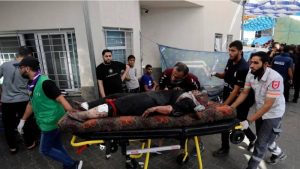 نفاد الوقود وانقطاع الكهرباء.. كارثة في مجمع الشفاء بغزة