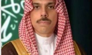 فيصل بن فرحان يبحث مع وزير خارجية فرنسا التطورات في غزة