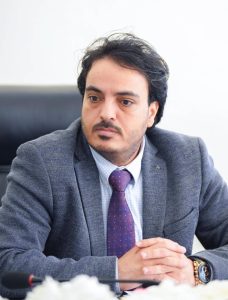 وزير الطاقة اليمني لـ«عكاظ»: ماضون لخفض تكلفة إنتاج الكهرباء.. وبات من اللازم تنفيذ المشاريع الإستراتيجية