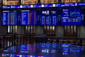 الأسهم الأوروبية تتراجع بضغط من ارتفاع عوائد السندات