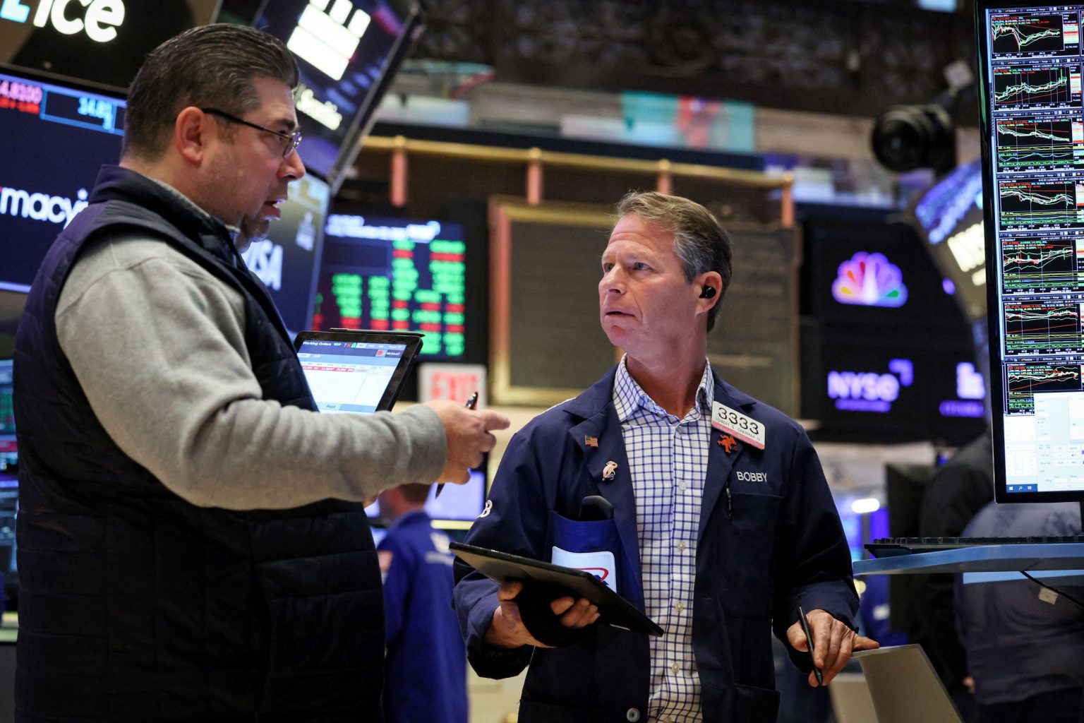 تحركات طفيفة للأسهم الأمريكية مع بدء التداولات