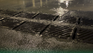 أمانة حائل تسحب أكثر من 10 آلاف متر مكعب من مياه الأمطار