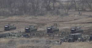 بعد تعليق معاهدة عسكرية.. كوريا الشمالية تنشر قوات وأسلحة قرب الحدود