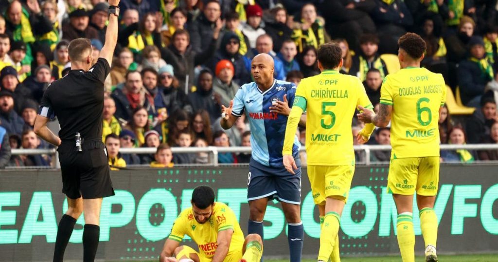 أسرع حالات الطرد للاعبين بدلاء في الدوري الفرنسي