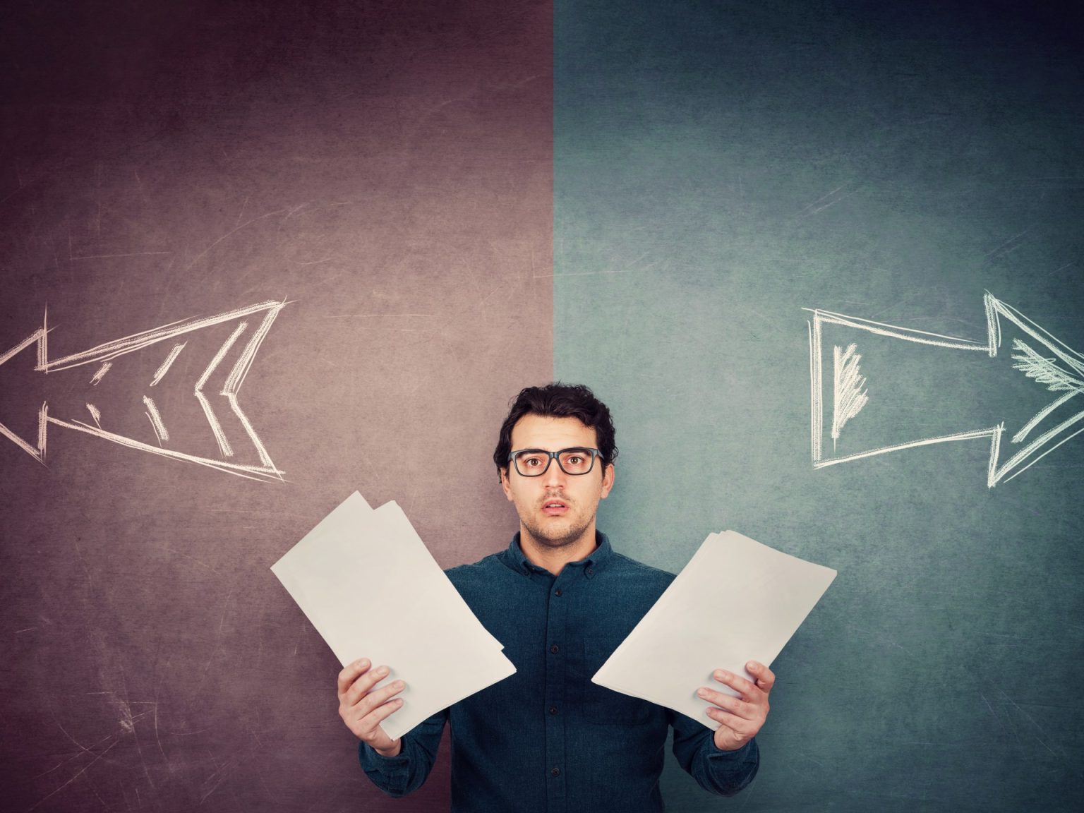 ما التحيز التأكيدي؟ وكيف تتجنّب الوقوع فيه؟