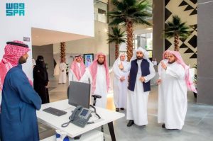 رئيس ديوان المظالم يتفقد محكمة التنفيذ الإدارية وجاهزية مرافقها