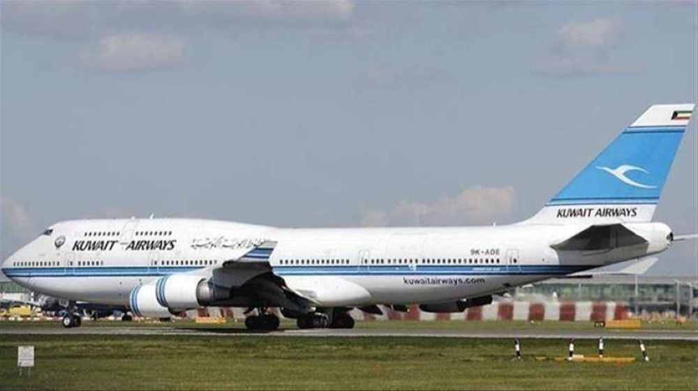 الطيور تؤخر رحلات من مطار الكويت