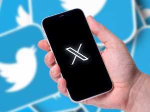 إكس تمنح مشتركي الخدمة المجانية القدرة على إجراء مكالمات صوتية ومرئية