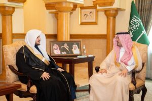 سعود بن مشعل يطلع على الخطط التقنية لـ«الجزائية» في مكة.. وخدمات «معهد الإدارة» بالمنطقة
