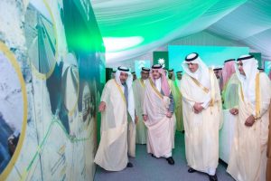 أمير المنطقة الشرقية يُدشن طريق «الظهران – العقير – سلوى»