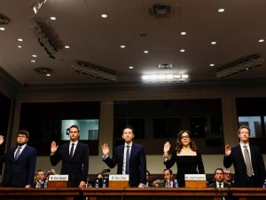 جلسة استماع صاخبة بشأن الأطفال لكبريات شركات التكنولوجيا بمجلس الشيوخ