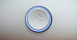 تقنية البلوتوث.. خيوط العنكبوت تربط الأجهزة بعضها ببعض