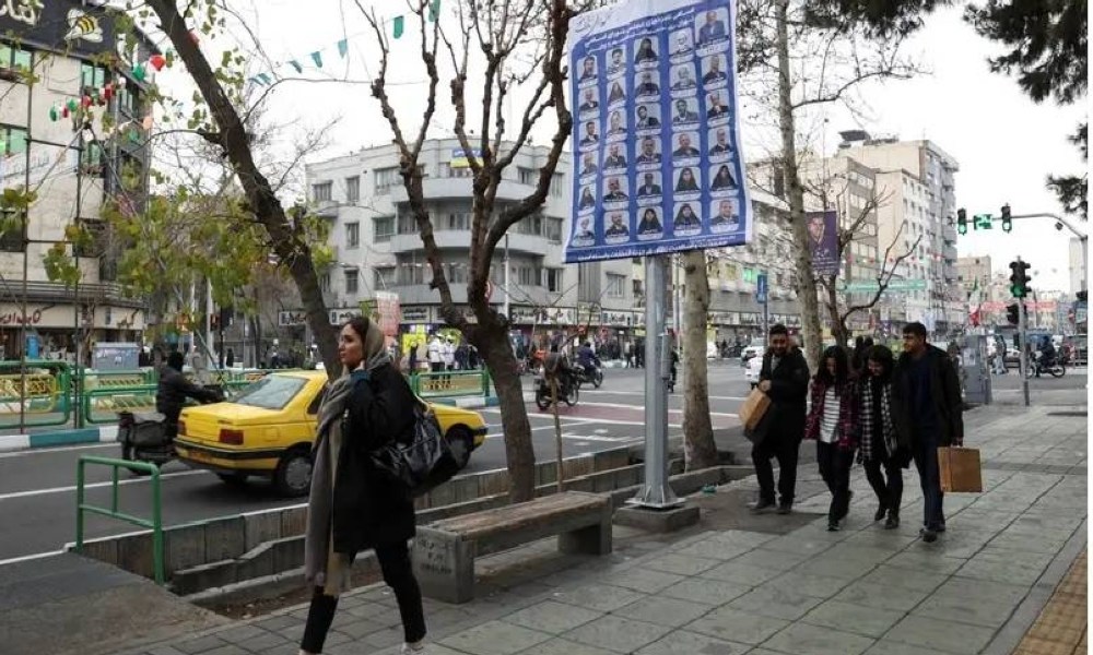 61 مليون إيراني يختارون أعضاء الشورى وخبراء القيادة