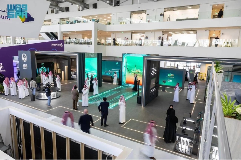 «الداخلية» تستعرض مستقبل التحول الرقمي لتعزيز الأمن وإدارة الحشود