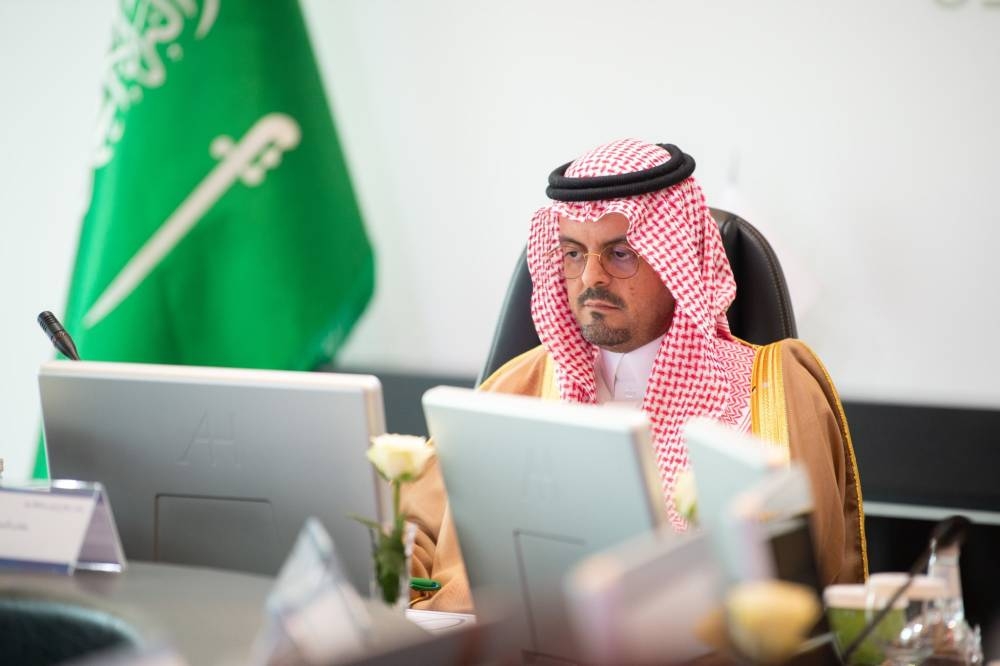 نائب أمير مكة يزور أمانة جدة ويدشن عدداً من الأنظمة والتطبيقات الإلكترونية