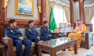 سلمان بن سلطان يلتقي قائد القوات الخاصة للأمن والحماية