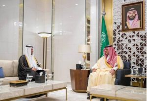 عبدالعزيز بن سعود يستقبل سفير دولة قطر لدى المملكة
