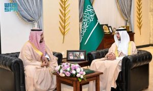 سعود بن نهار يلتقي أمين جائزة سموه «وثبة»
