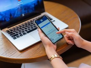 إليك أهم الميزات التي تسهل استخدام هاتف آيفون