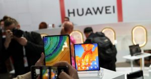 هواوي تصل إلى 900 مليون مستخدم نشط رغم العقوبات الأميركية