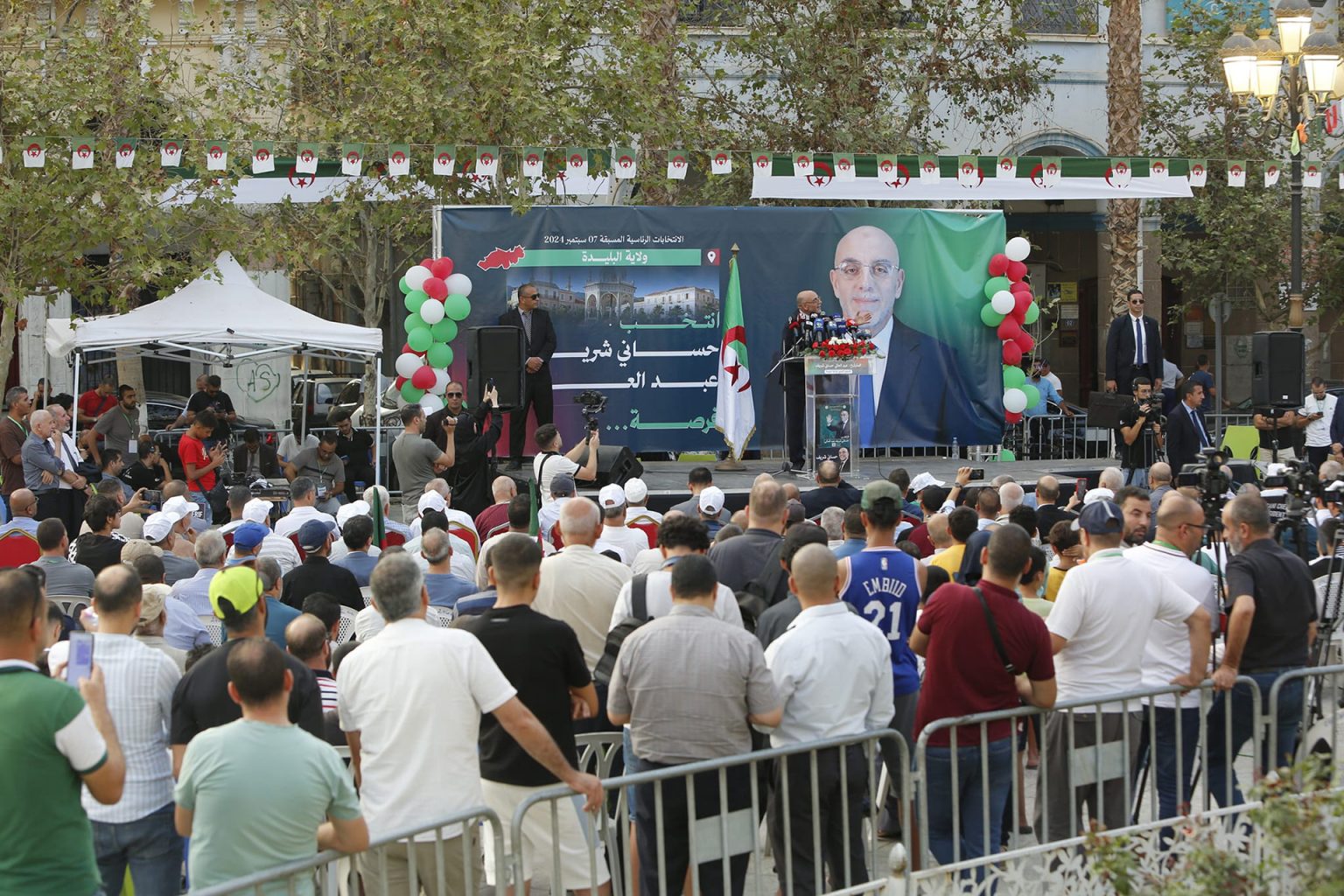 الجزيرة نت تستطلع توجهات الإسلاميين في رئاسيات الجزائر