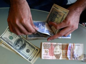 صناديق الاستثمار تعود للسندات المحلية الباكستانية مع استقرار الاقتصاد