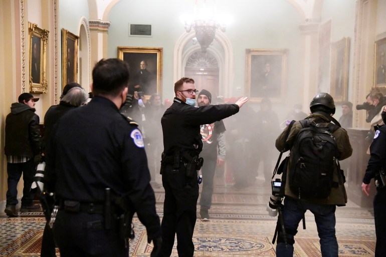 Trump supporters breech the US Capitol