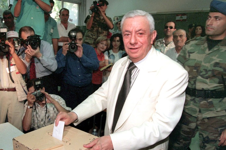 Lebanese President Elias Hrawi casts his vote in Lebanon's eastern city of Zahle 14 June during the last phase of the country's first municipal elections in 35 years. (Photo by RAMZI HAIDAR / AFP)