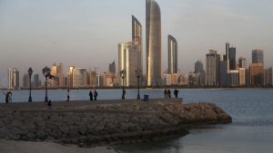 51.6 درجة مئوية في أبو ظبي.. الإمارات تشهد موجة حرّ قياسية في شهر مايو