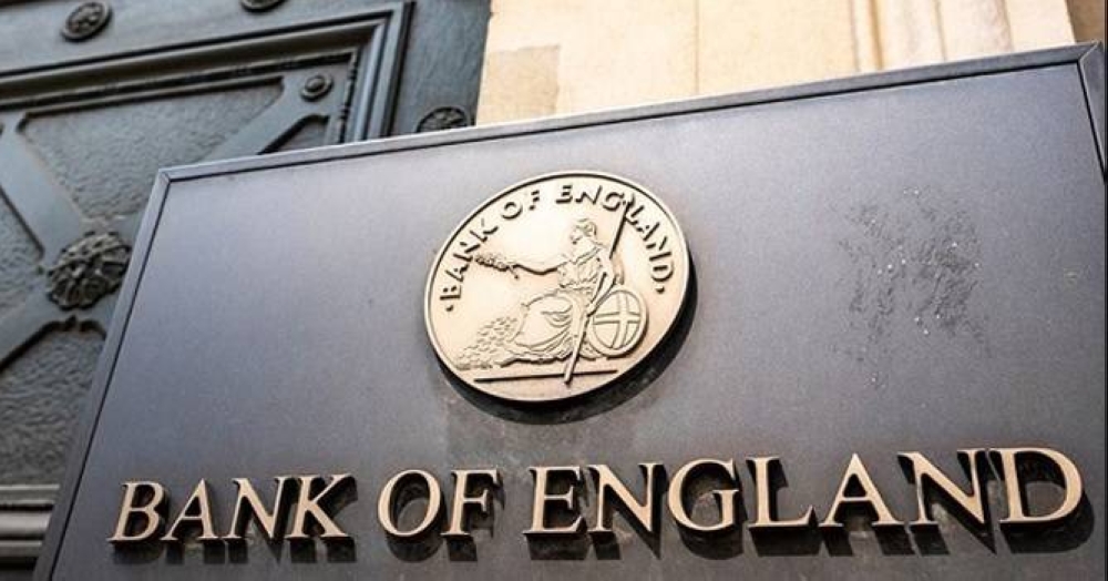 بنك إنجلترا يخفض الفائدة إلى 4.25%