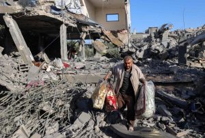 نتنياهو معزول.. أنباء متضاربة حول «صفقة غزة»