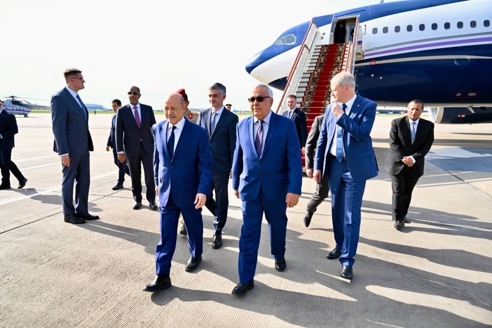 الرئيس اليمني: زيارتنا إلى موسكو هدفها فتح آفاق واسعة من التعاون والتنسيق