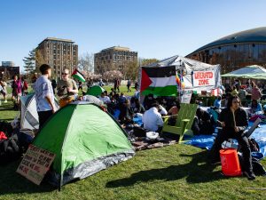 ترامب يدرس سحب 3 مليارات دولار من منح جامعة هارفارد