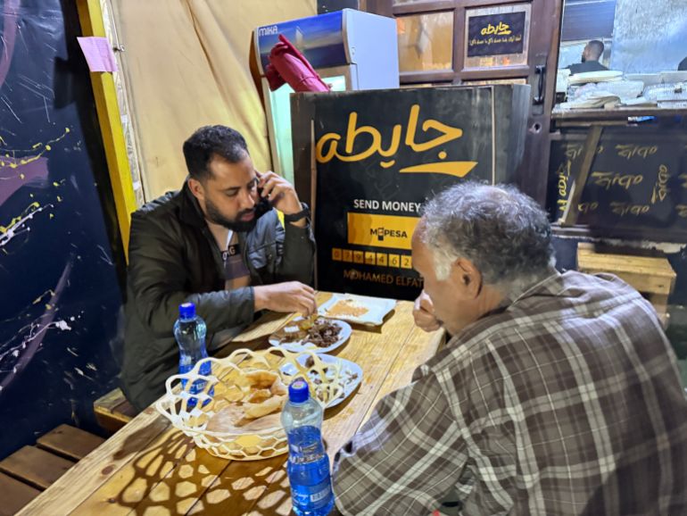 المطعم الذي أطلق علليه اسم جايطة أصبح قبلة للسودانيين وغير السودانيين