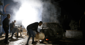 إصابات في حرق المستوطنين منازل بالضفة والاحتلال يقتحم مدنا وبلدات