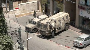 الاحتلال يقتحم عدة بلدات بالضفة ويحمي هجمات المستوطنين