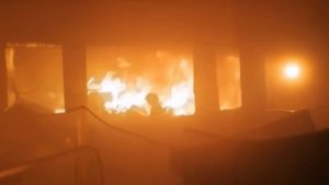 في غزة الورد يحترق والمدرسة مقبرة