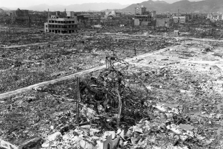 1945: The devastated city of Nagasaki after the US atomic bombing of the Japanese city on 9th August 1945. (Photo by MPI/Getty Images)