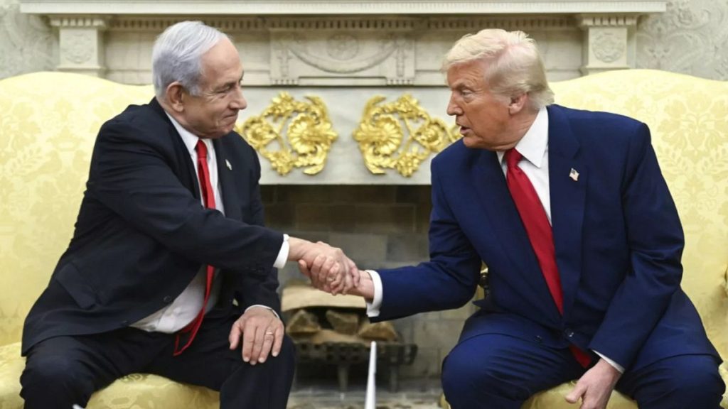 ترامب يلوّح بالقوة ونتنياهو يتحدث عن مفاجآت وشيكة… هل تقترب الضربة الحاسمة ضد إيران؟