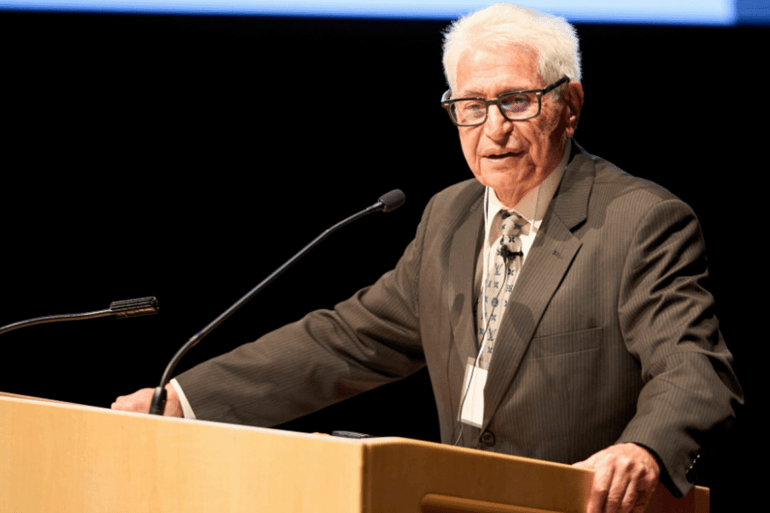 الدكتور عاطف قبرصي أستاذ الاقتصاد في جامعة مكماستر - الجزيرة نت