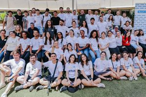 إنترسبت: برنامج بيرثرايت أداة دعائية لإسرائيل تزداد فعالية زمن الحرب