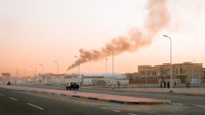 البصرة تختنق.. حين يُدفن السرطان بالتواطؤ والصمت