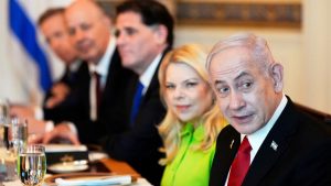 اجتماع سوري – إسرائيلي “رفيع” في باريس برعاية أميركية.. هل بدأت دمشق خطوات التطبيع العلنية؟