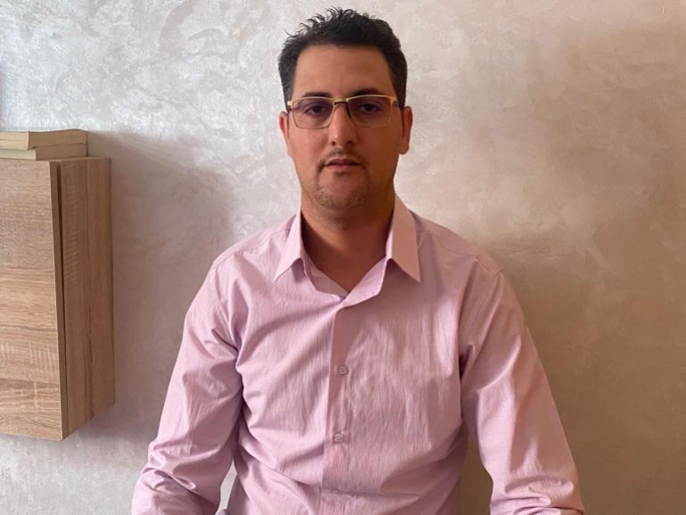 المملكة المغربية تنظر إلى علاقتها مع القوتين من منظور براغماتي يخدم رؤيتها التنموية، وفق جمال آيت لعضام (الجزيرة)
