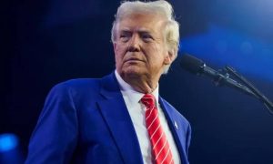 ترمب يحذر من تدهور أمني بواشنطن ويفكر بالسيطرة الفيدرالية